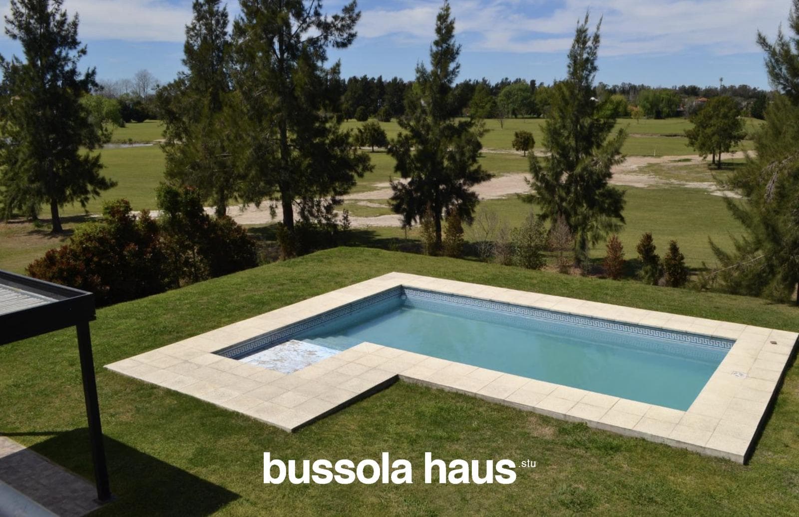 4-Bedroom House for Sale Near the Golf Course in San Isidro Labrador, Villanueva