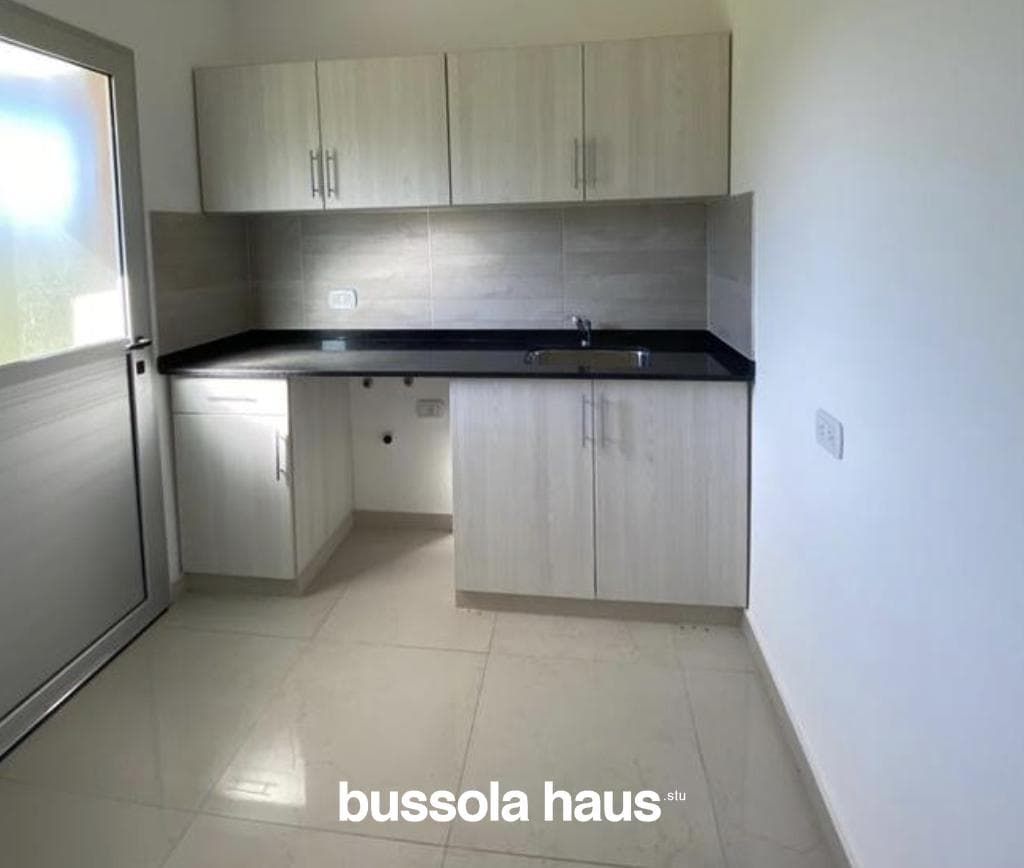 4-Bedroom House for Sale Near the Golf Course in San Isidro Labrador, Villanueva