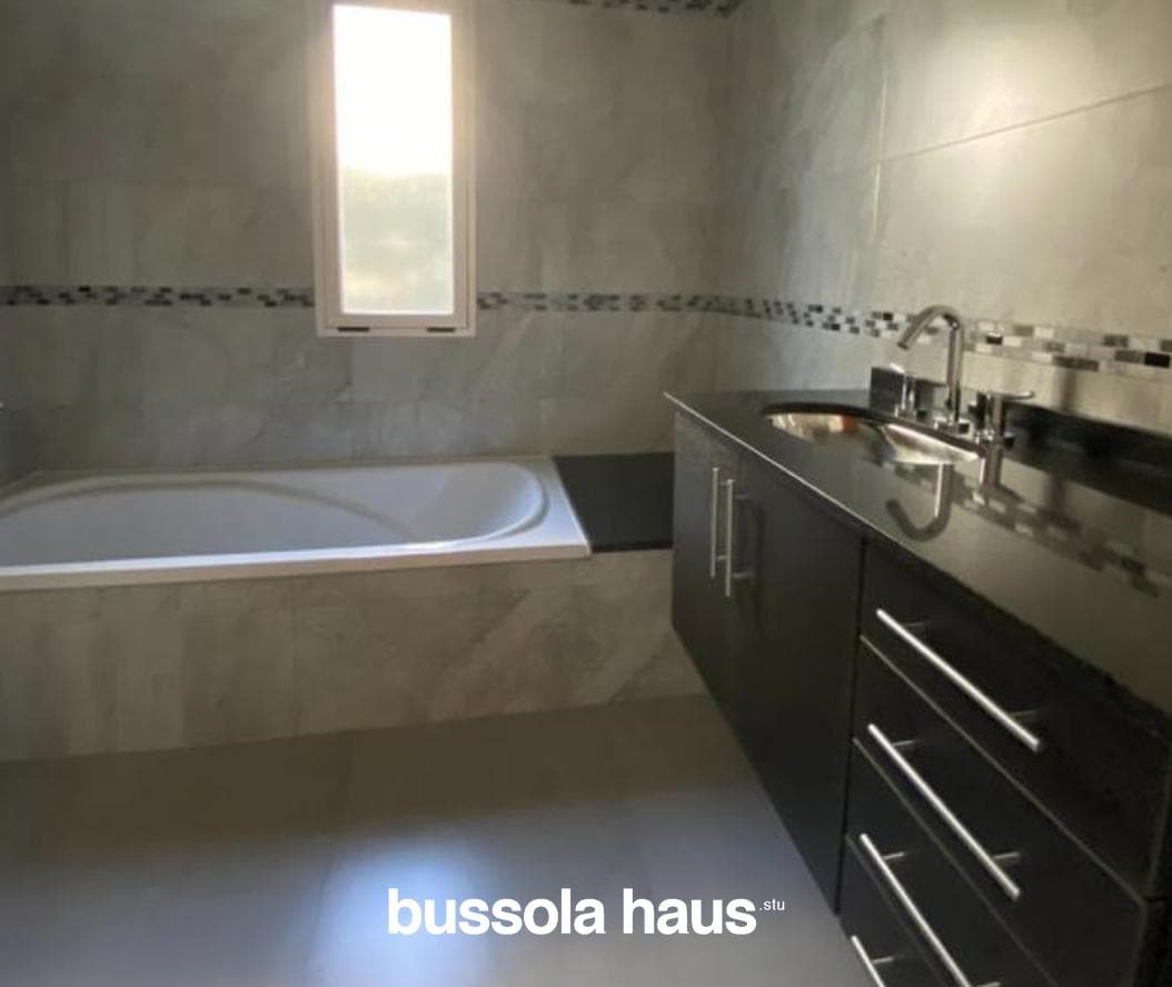 4-Bedroom House for Sale Near the Golf Course in San Isidro Labrador, Villanueva