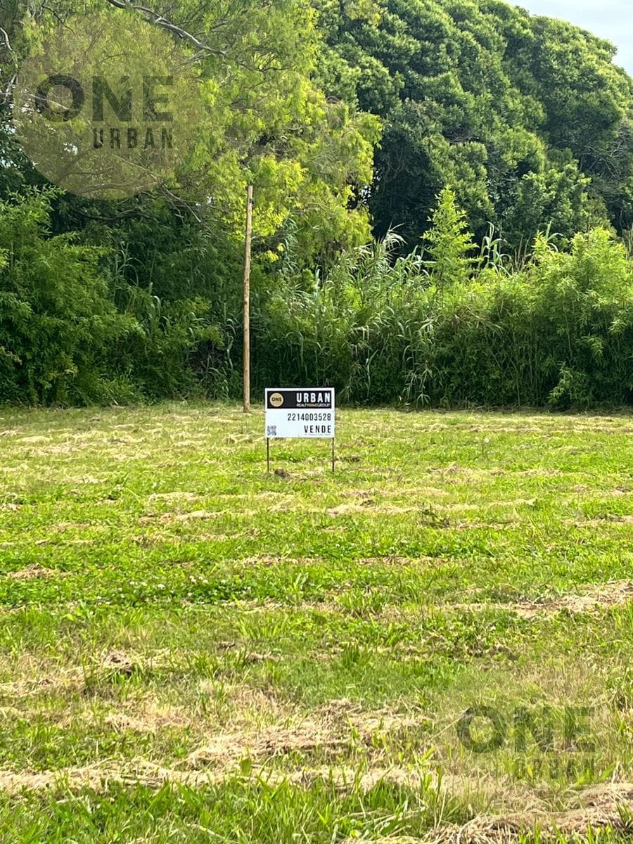 EXCELLENT LOT IN THE "VILLAGE EL MOLINO" GATED COMMUNITY IN VILLA ELISA