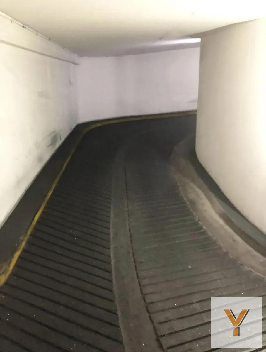 Garage for Sale - - 12.35 meters - Recoleta