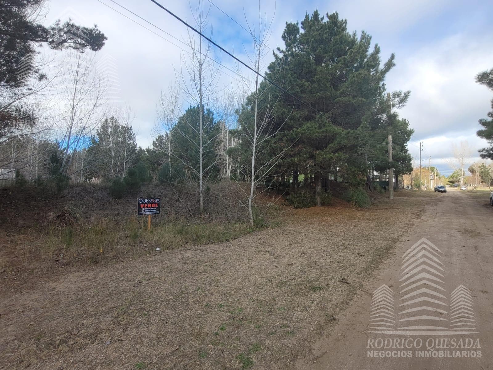 Spacious lot on Calle 20, near Obligado.
