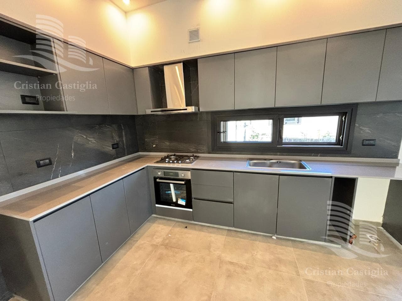 House for Sale in Laguna Grande