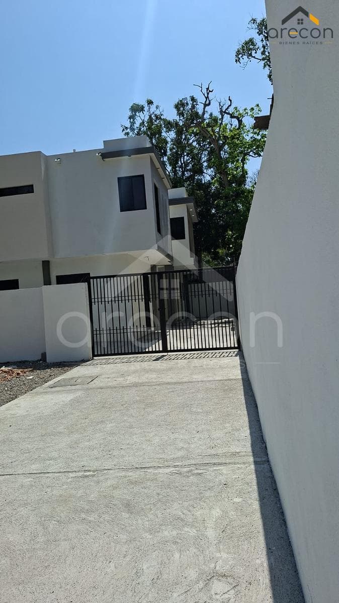 Casa nueva en venta en zona norte Tampico