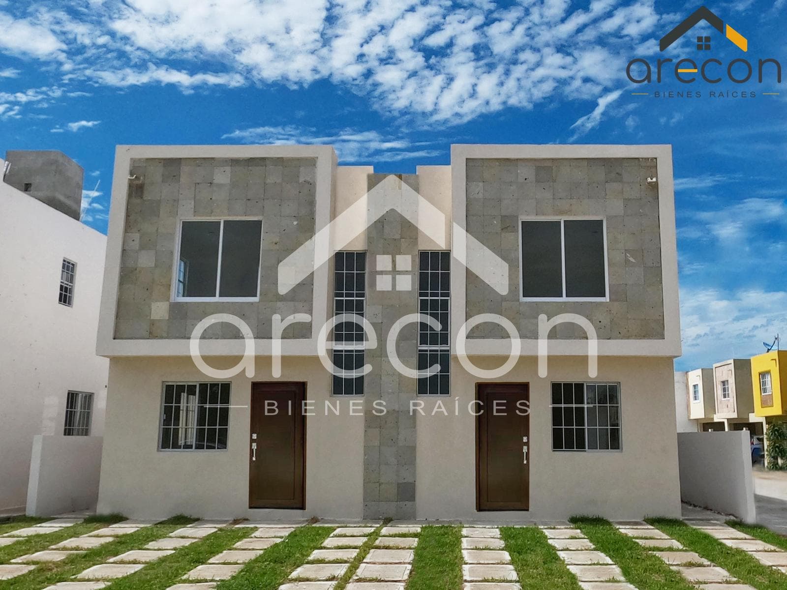 New House for Sale in Arecas, Next to the Tec