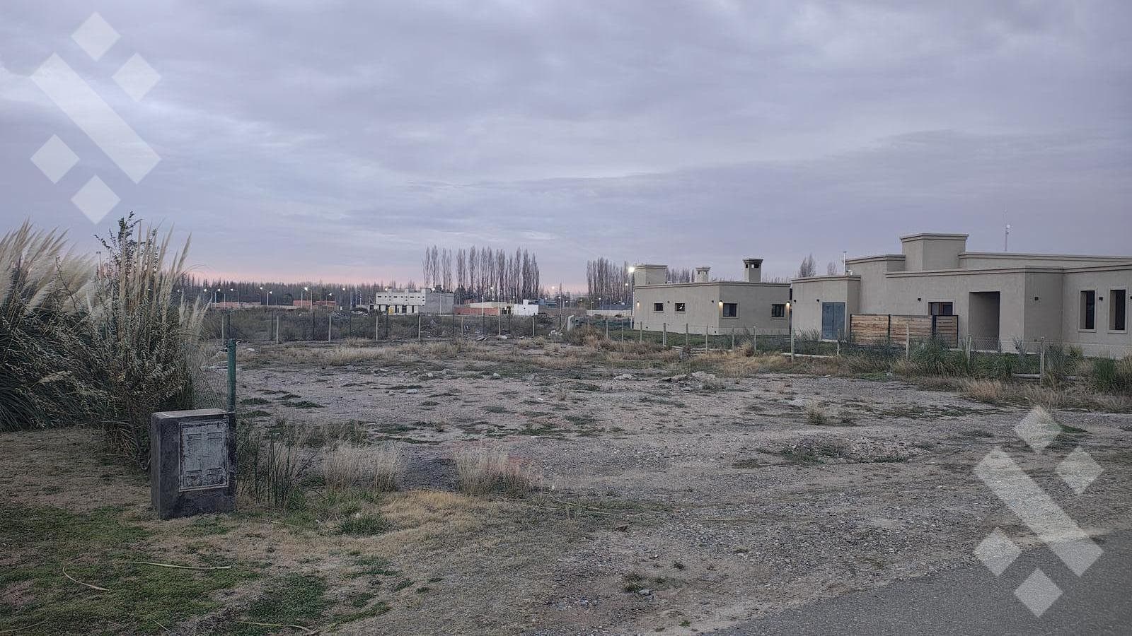 FOR SALE: Lot in the Costa Nogal gated community, Neuquén
