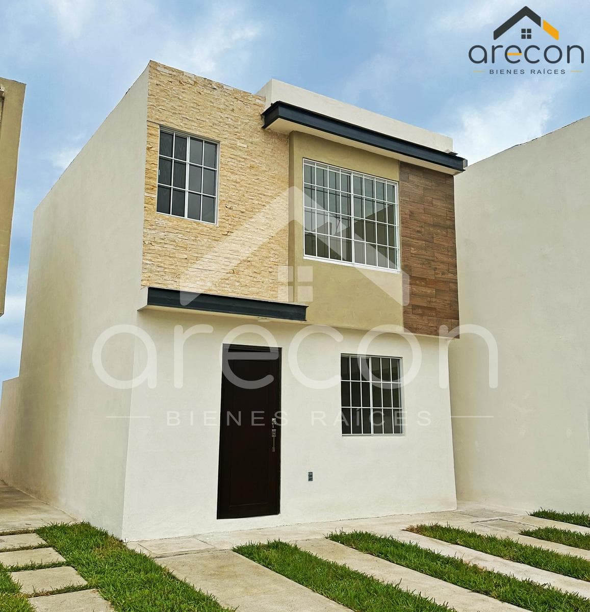 House for Sale in Fraacc, Zafiro, next to Esmeralda Street
