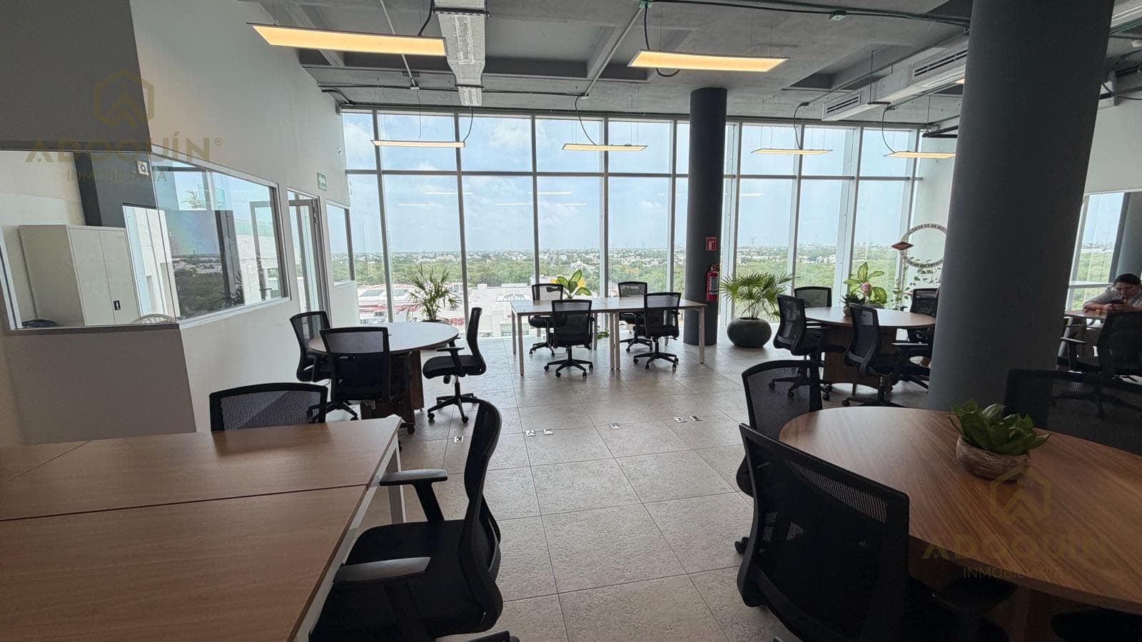 Corporate Office Space for Rent in Downtown Playa del Carmen, 6th Floor, Humana Workcenter