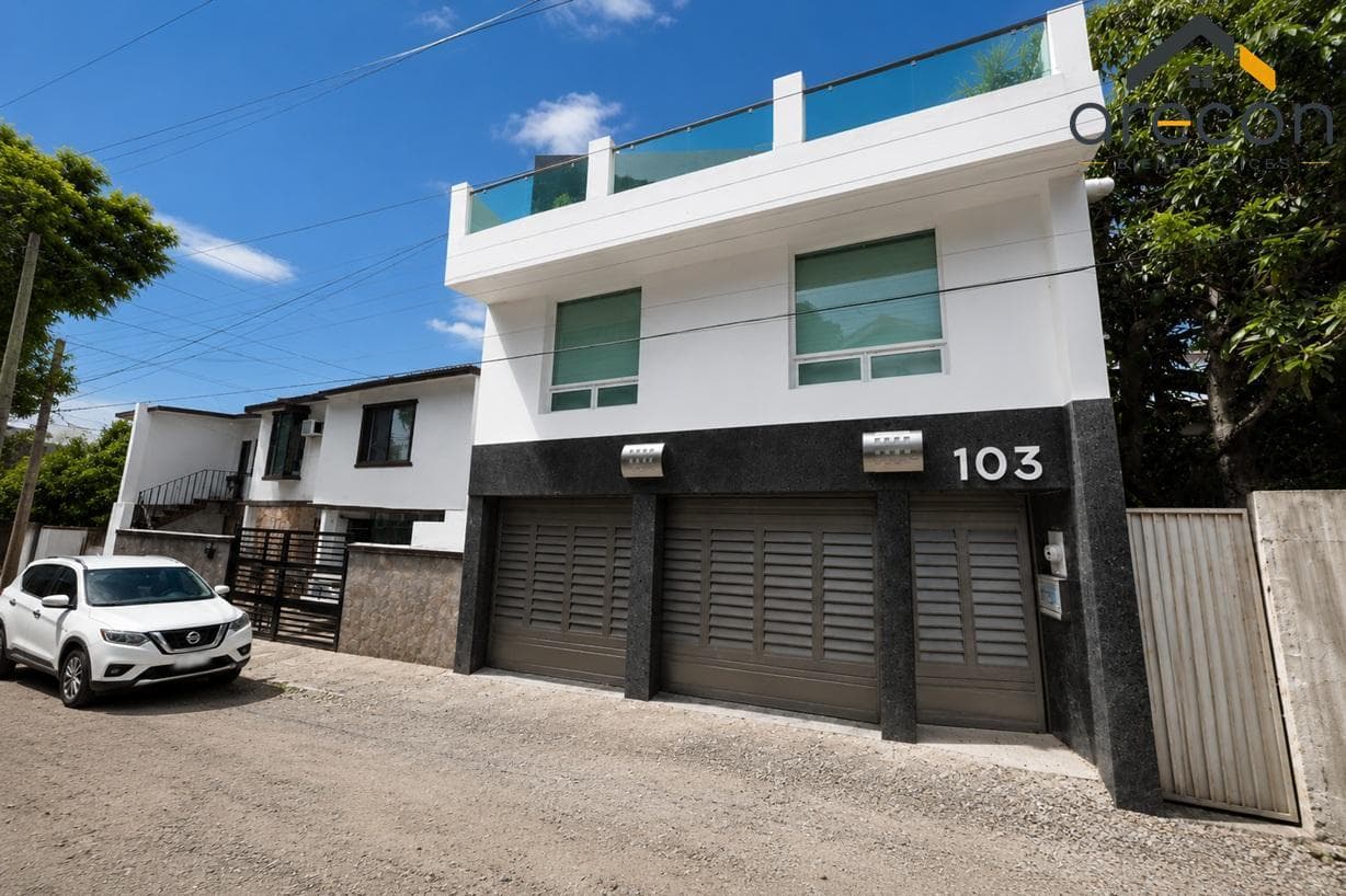 Casa en Venta muy Cerca de TEC y Altama
