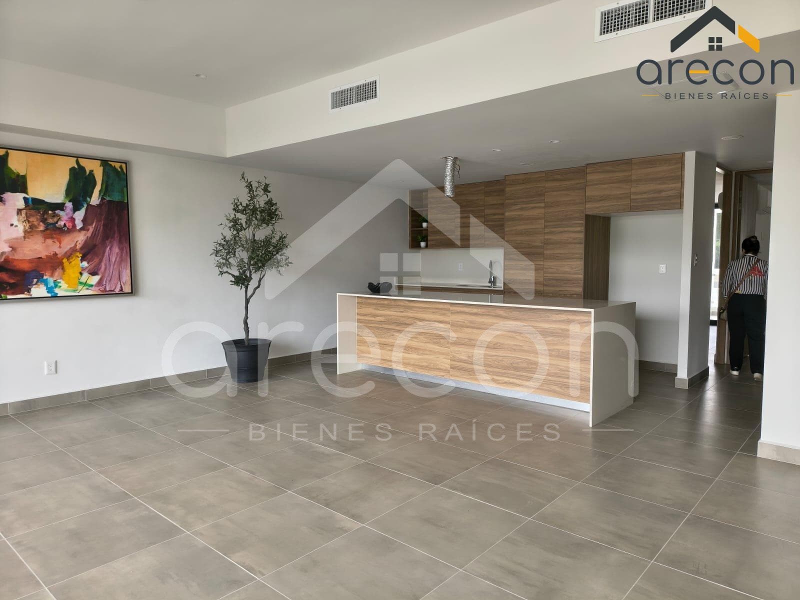 Luxury Apartment with an Excellent View of the Lagoon
