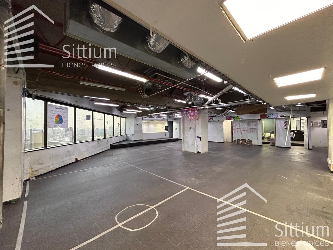 Office for Rent - 12th Floor - 1,000 m2