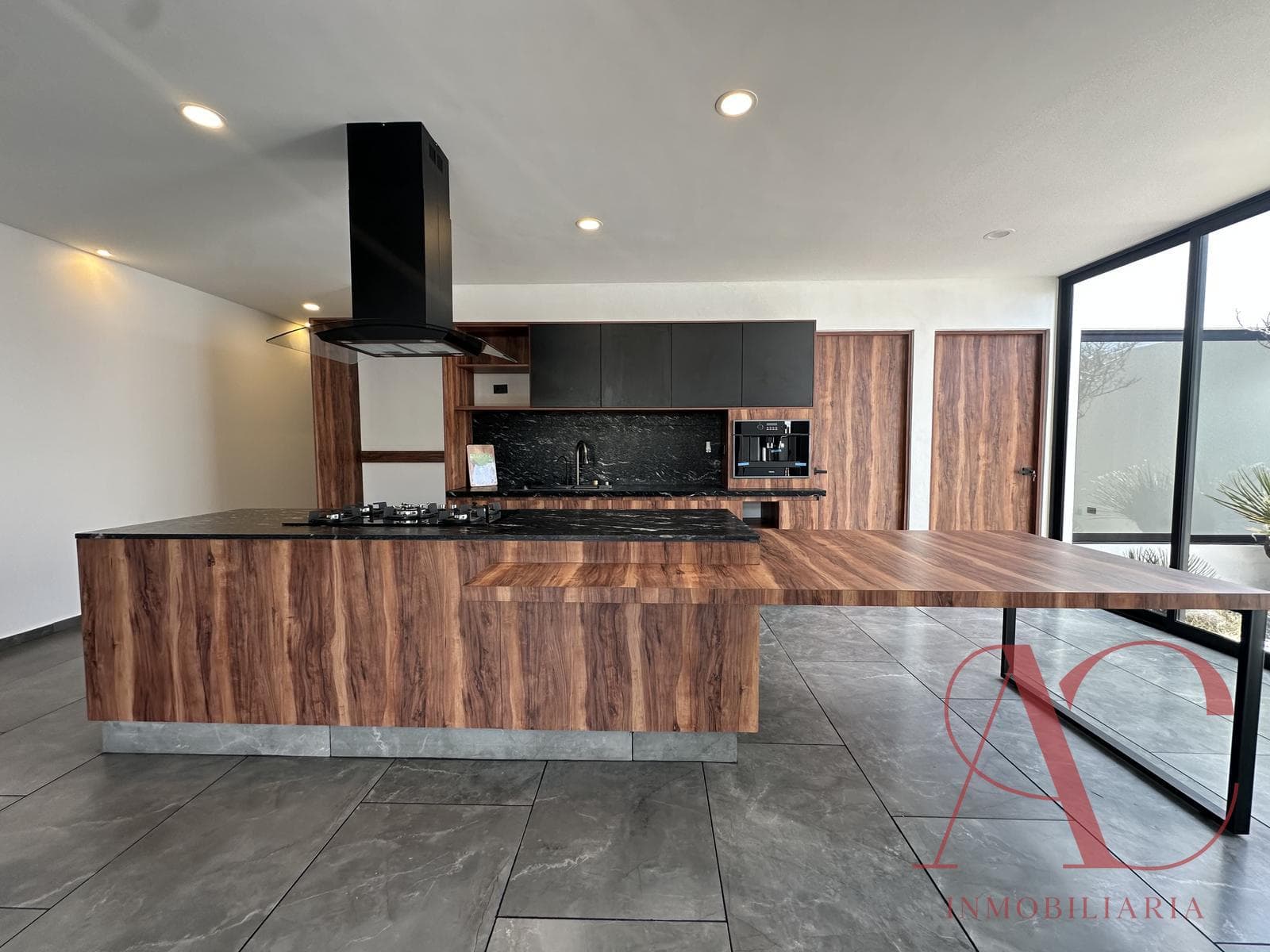 HOUSE FOR SALE IN LOMAS DE ANGELÓPOLIS 2