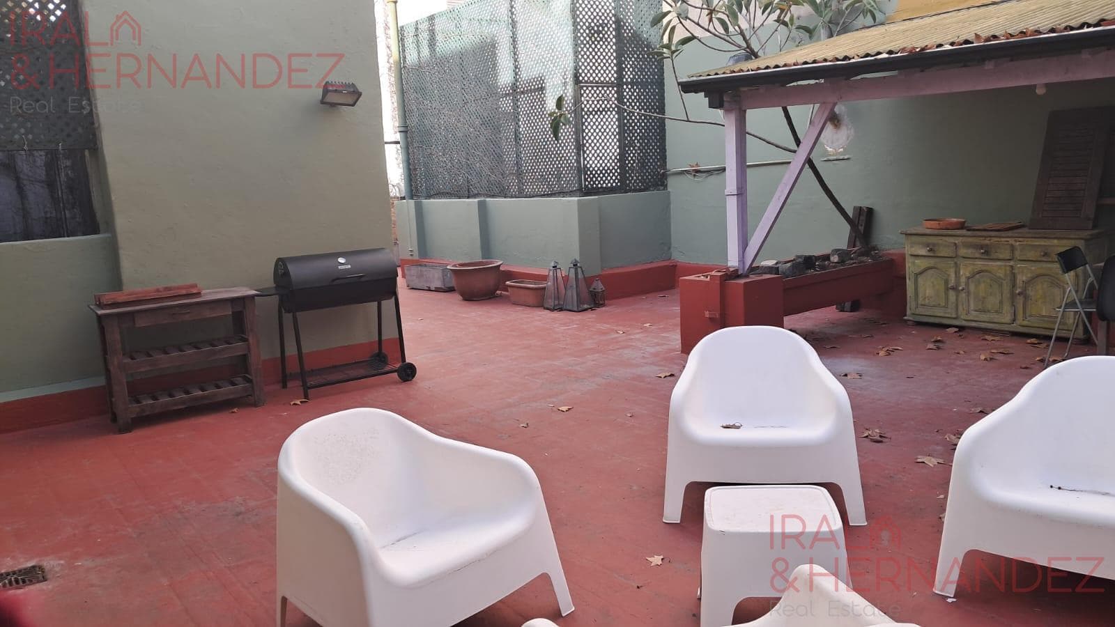 Alquiler PH en primer piso al frente con terraza propia en Recoleta