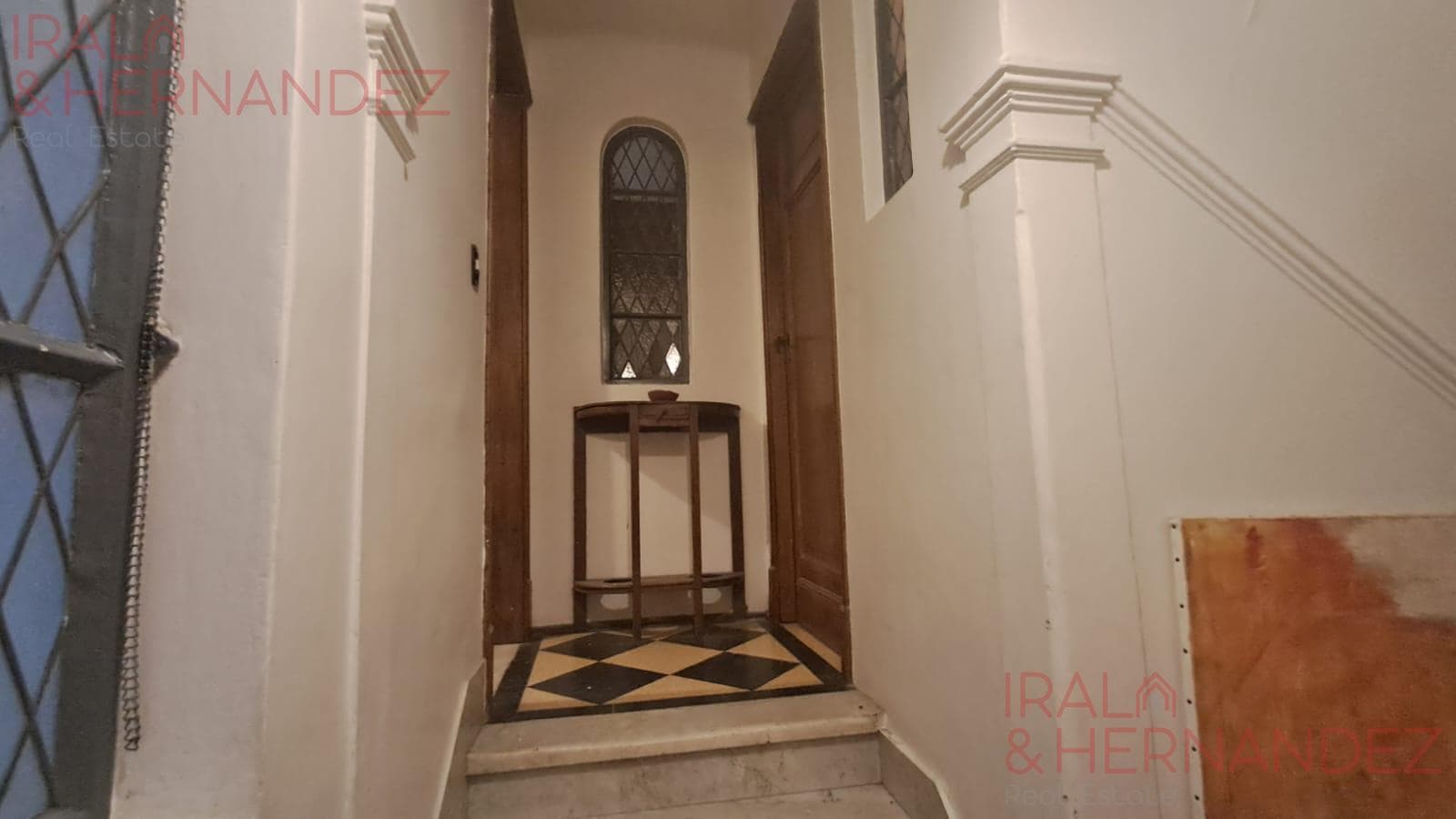 Alquiler PH en primer piso al frente con terraza propia en Recoleta