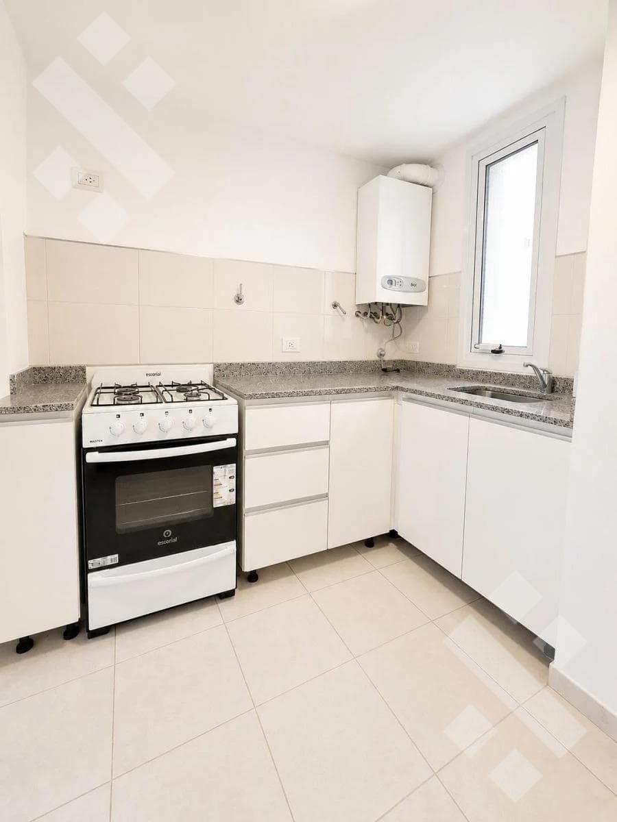 2-BEDROOM APARTMENT FOR SALE WITH GARAGE - 500 CARLOS H. RODRIGUEZ, DOWNTOWN NEUQUÉN