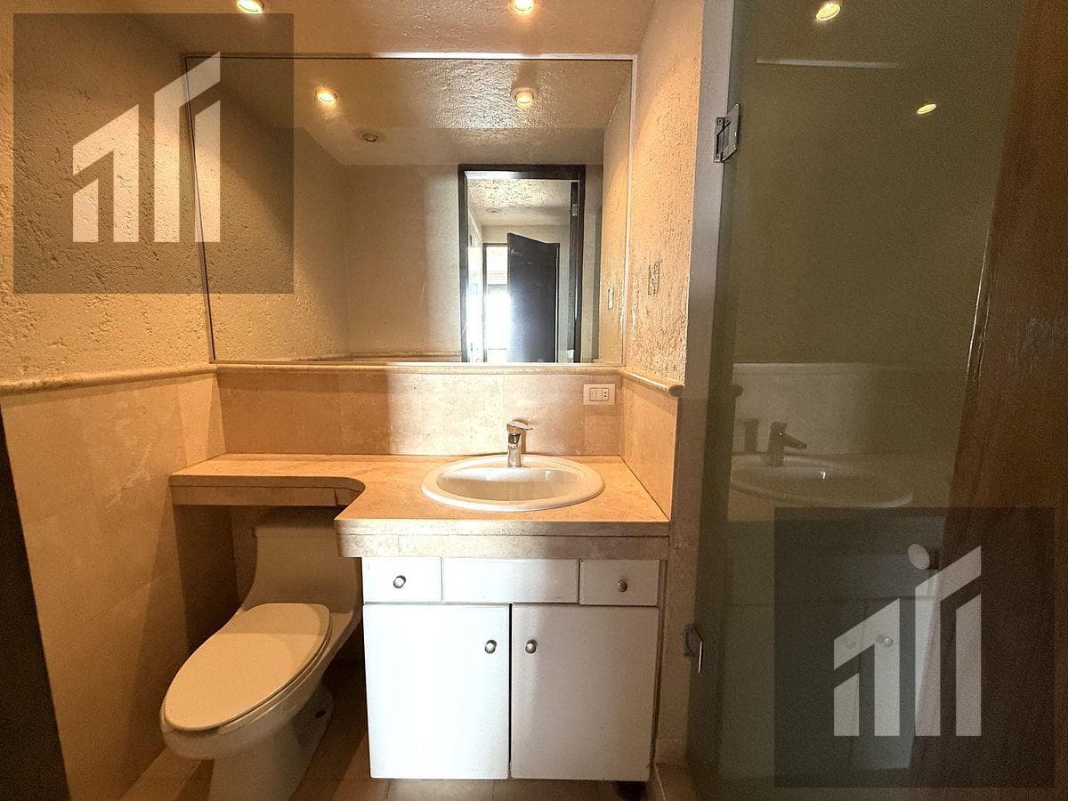 House in Del Valle Sur