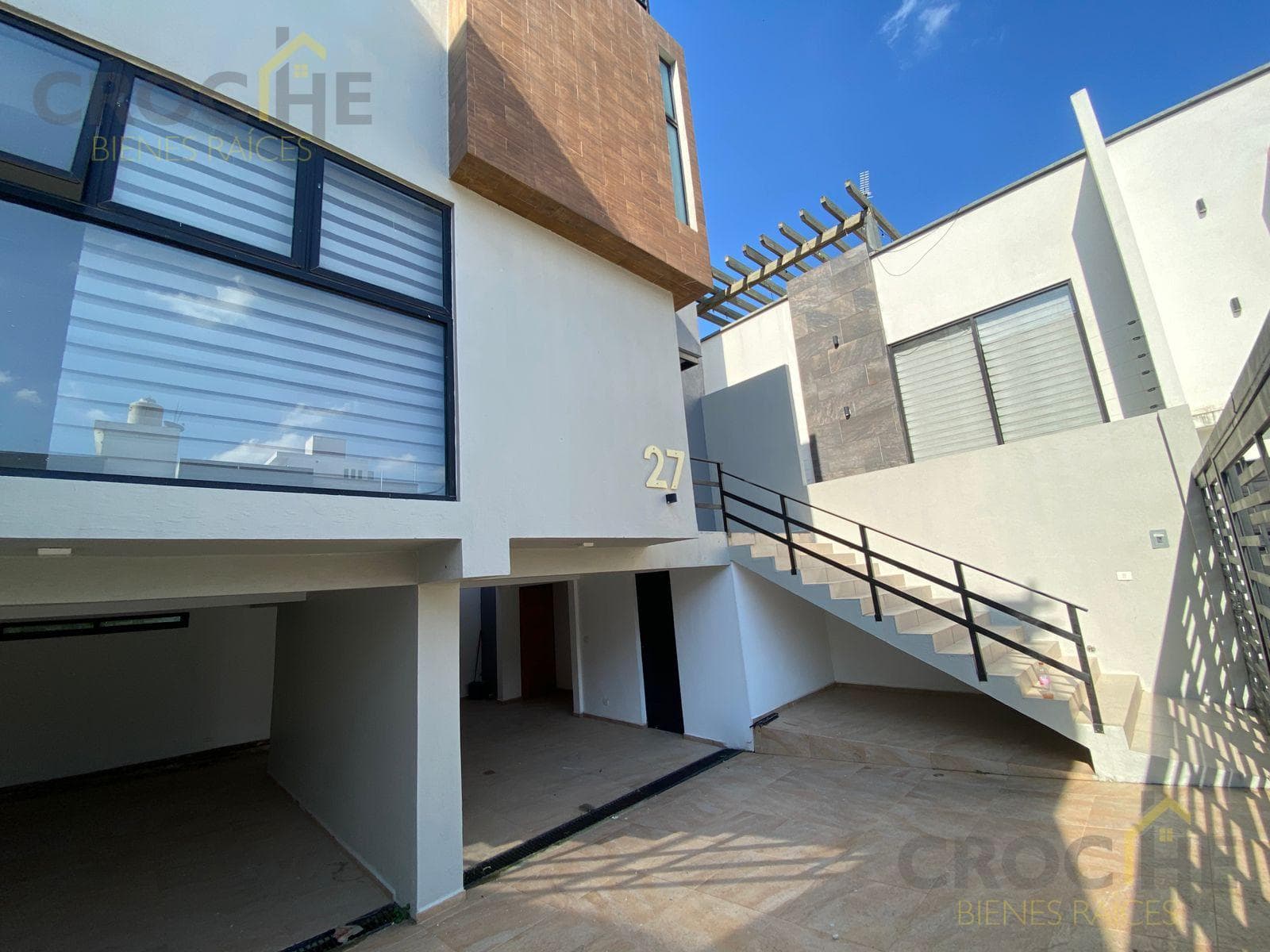 HOUSE FOR SALE IN THE LOS CEDROS PRIVATE RESIDENTIAL COMMUNITY, EMILIANO ZAPATA, VERACRUZ