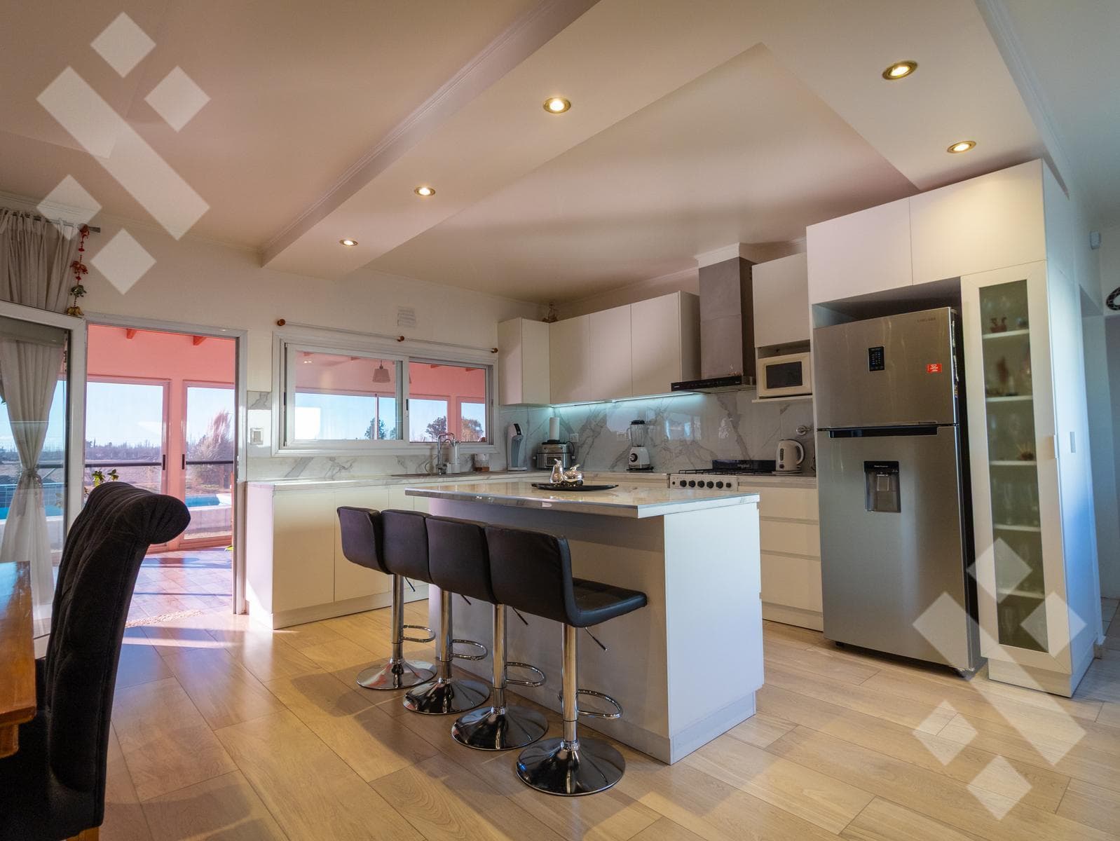 HOUSE FOR SALE: 3 BEDROOMS, BARBECUE AREA WITH GRILL AND SWIMMING POOL - GATED COMMUNITY IN A FARMHOUSE STYLE - CIPOLLETTI