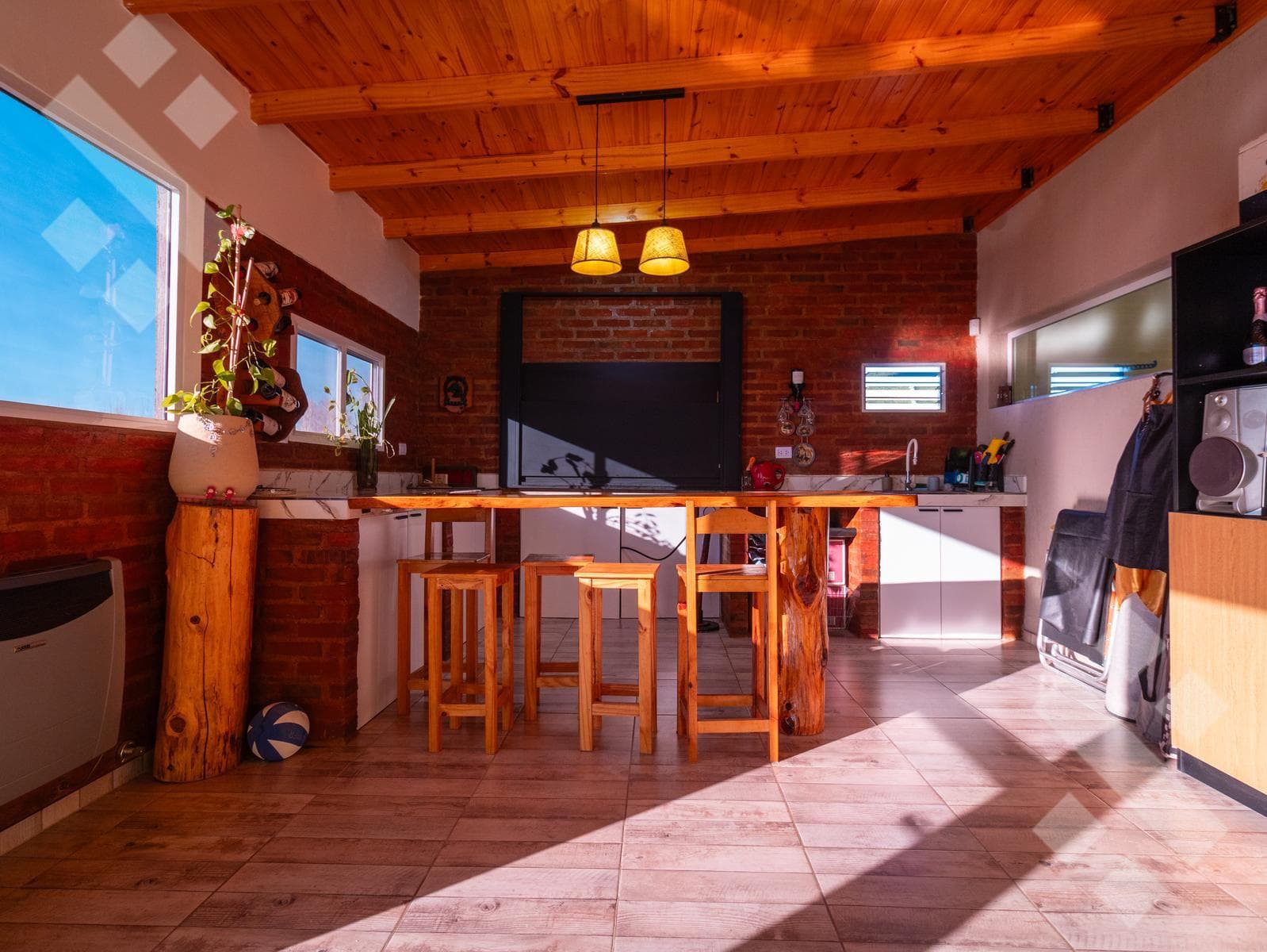 HOUSE FOR SALE: 3 BEDROOMS, BARBECUE AREA WITH GRILL AND SWIMMING POOL - GATED COMMUNITY IN A FARMHOUSE STYLE - CIPOLLETTI