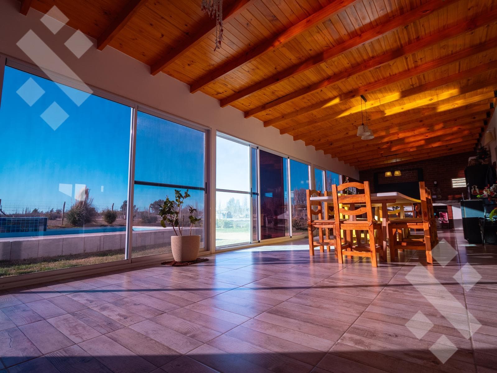 HOUSE FOR SALE: 3 BEDROOMS, BARBECUE AREA WITH GRILL AND SWIMMING POOL - GATED COMMUNITY IN A FARMHOUSE STYLE - CIPOLLETTI