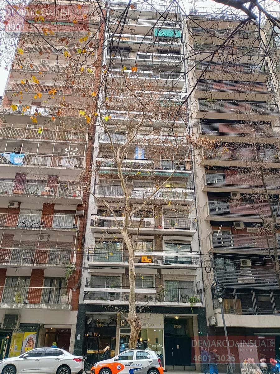 3-Bedroom Apartment for Sale with Terrace in Recoleta