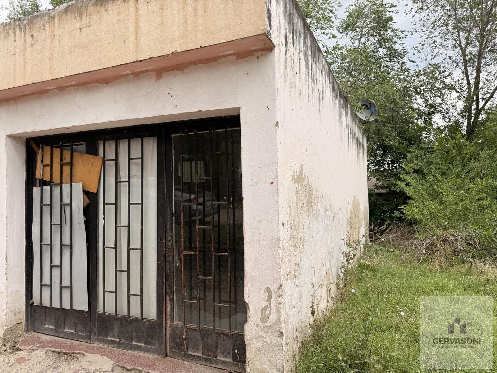 House to Renovate in the La Quinta Neighborhood (Flipping)