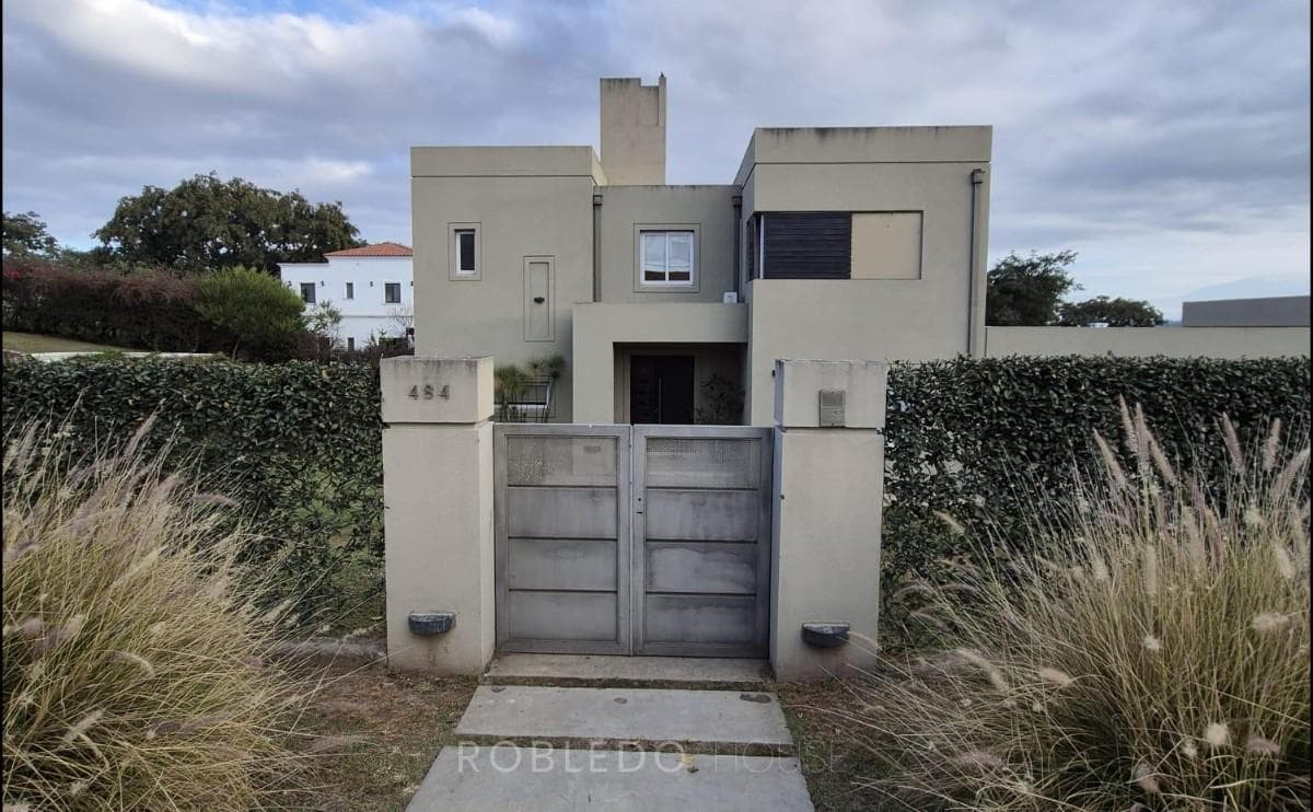 House for sale, 3 bedrooms, El Tipal, Salta City