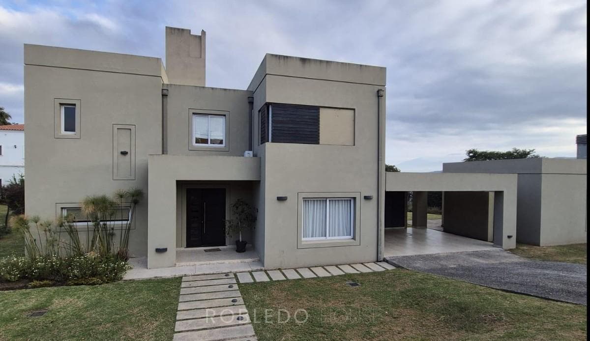 House for sale, 3 bedrooms, El Tipal, Salta City