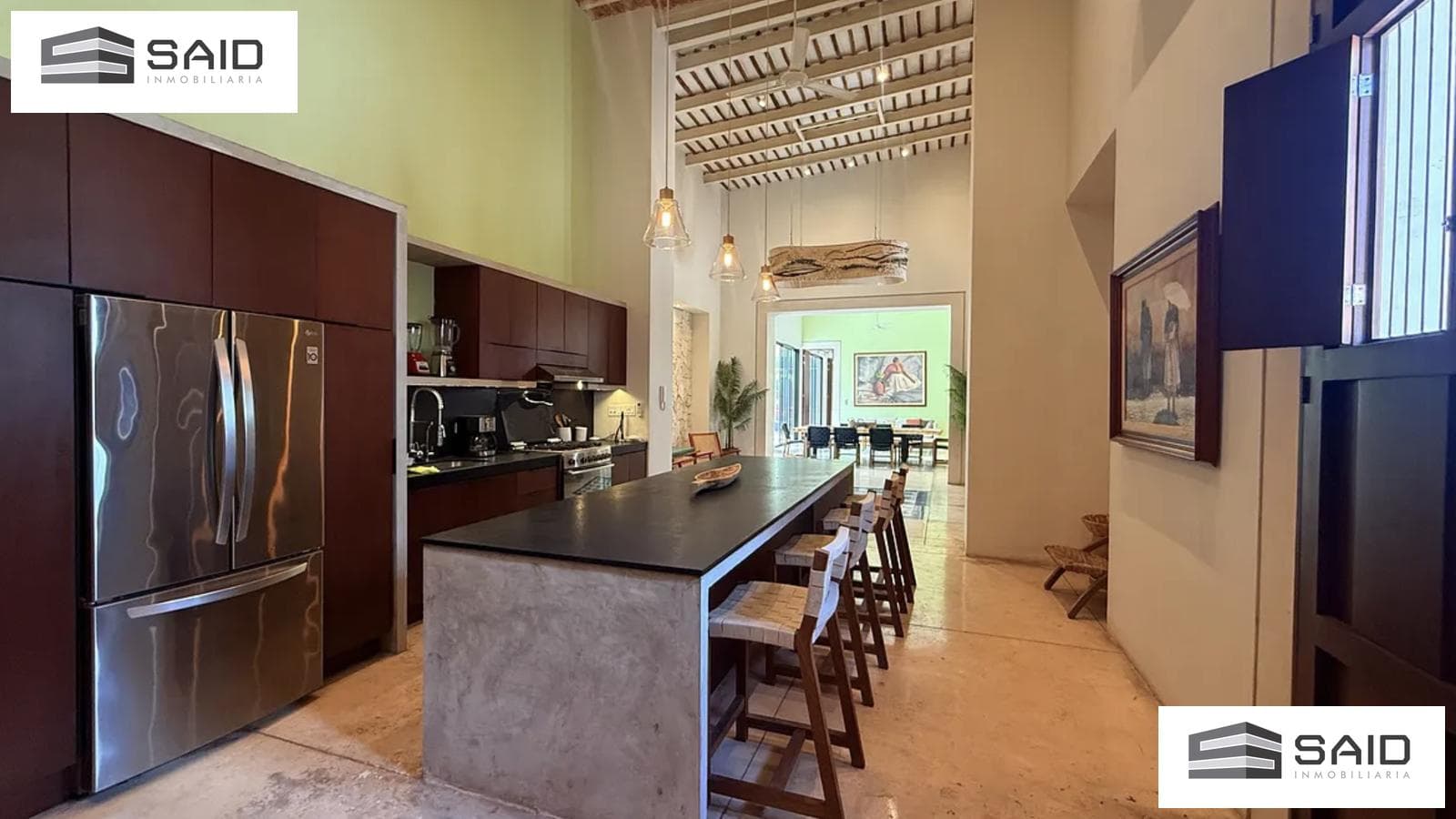 Casona remodelada en venta en el Barrio De Santiago