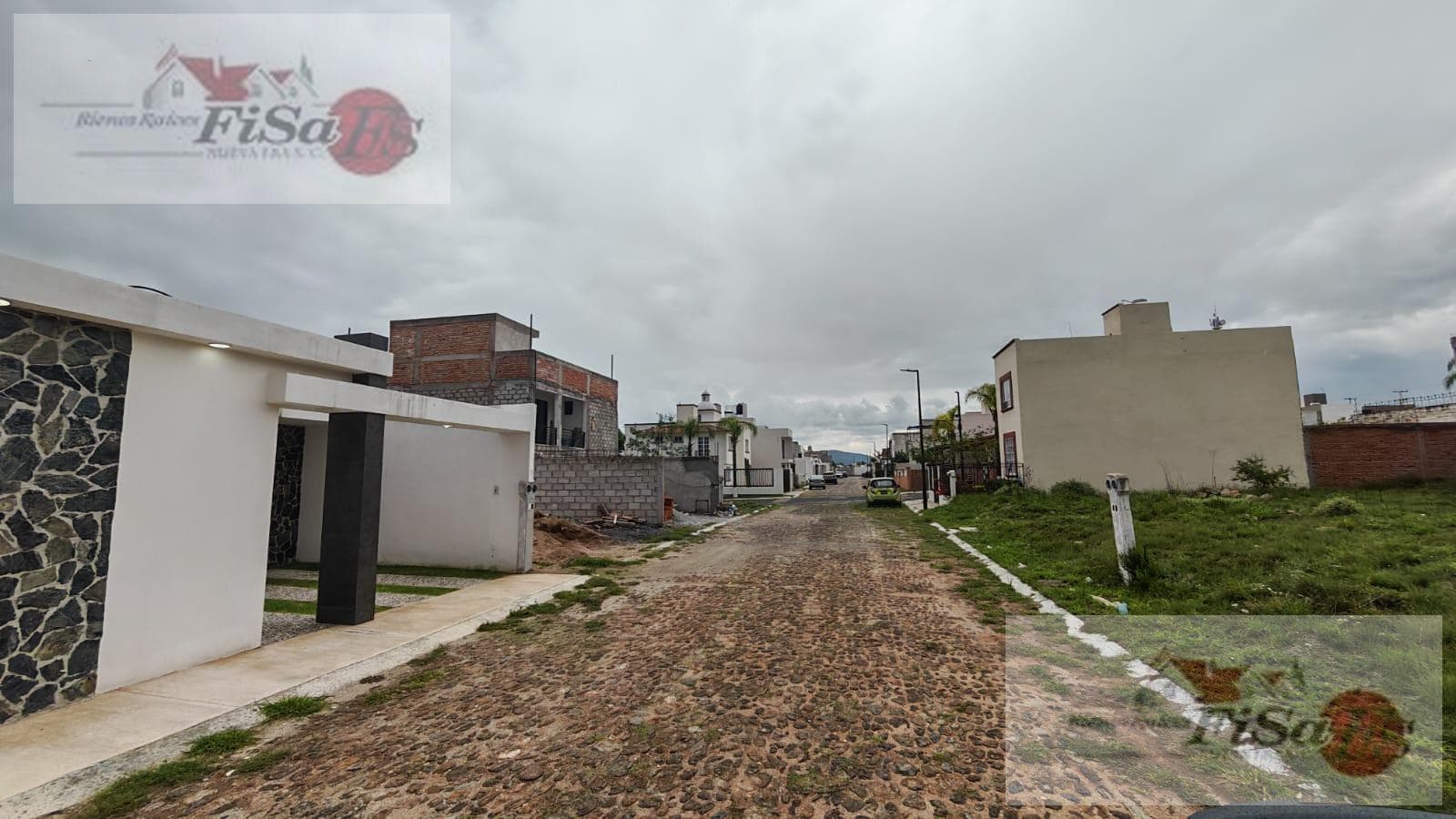 House in the Tequisquiapan Residential Subdivision