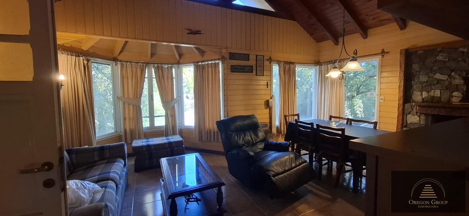 PH for sale: Villa-style home for sale in the Villa Piren neighborhood
