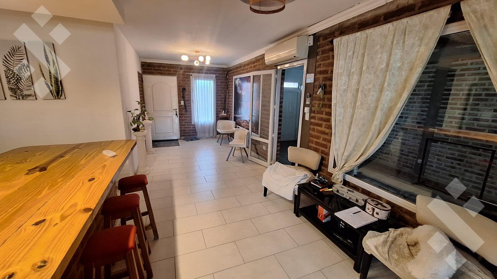 For Sale | 3-Bedroom House | Barrio Navarro | Plottier