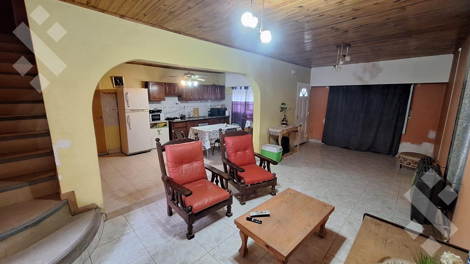 For Sale, | 6-Bedroom House with Patio | Añelo