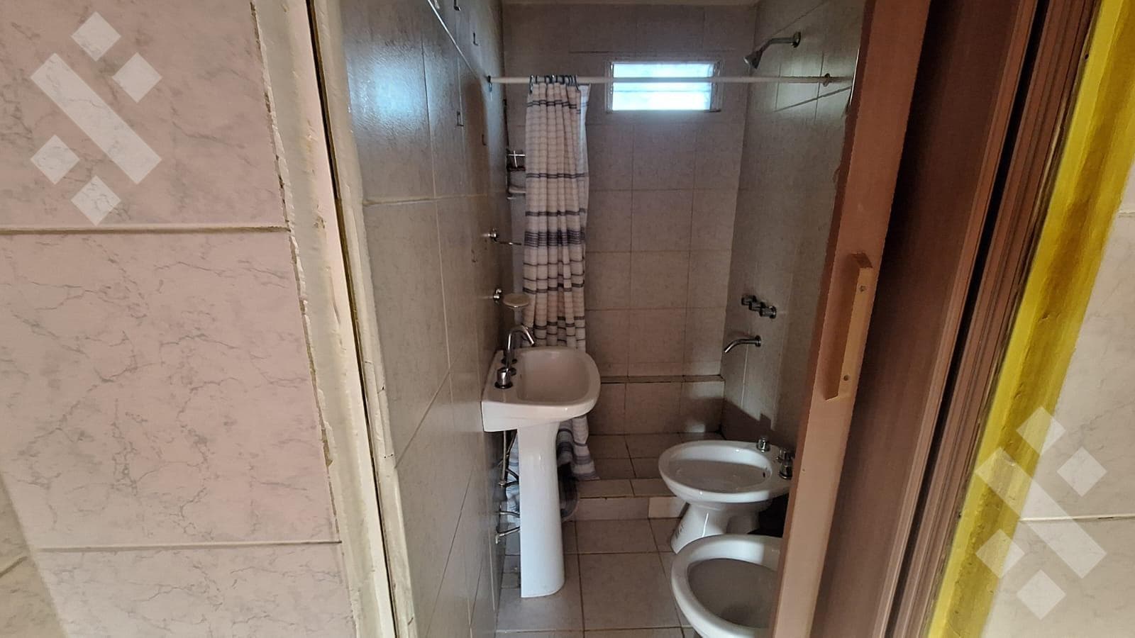 For Sale, | 6-Bedroom House with Patio | Añelo