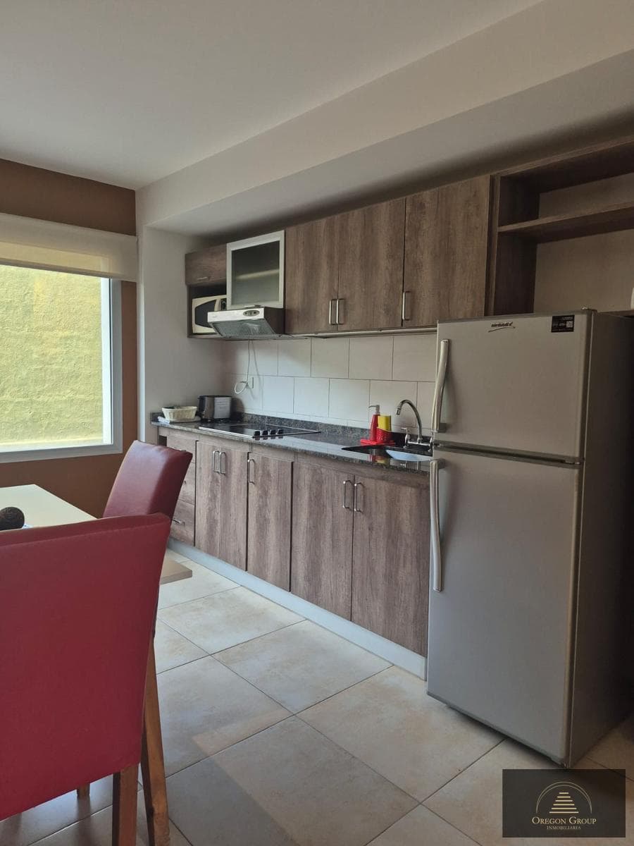 Apartment for rent at 1359 San Martin Avenue