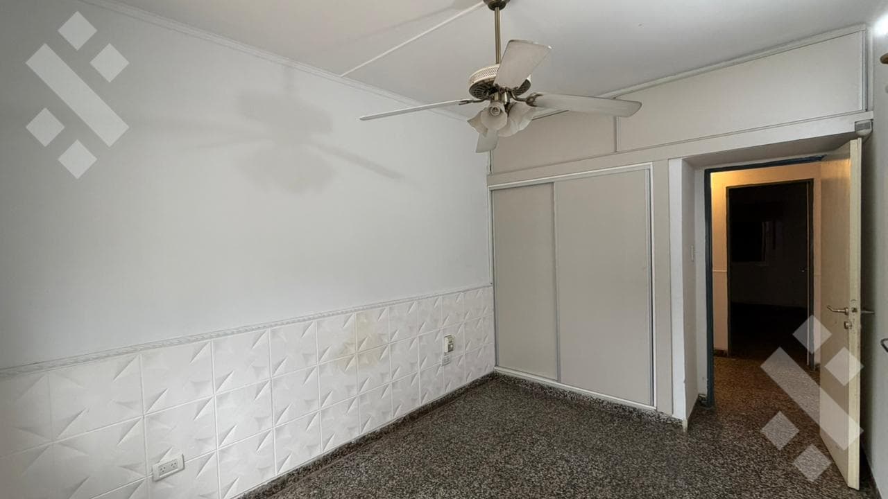 3-BEDROOM HOUSE COMMERCIAL SPACE - MARIANO MORENO NEIGHBORHOOD, NEUQUÉN