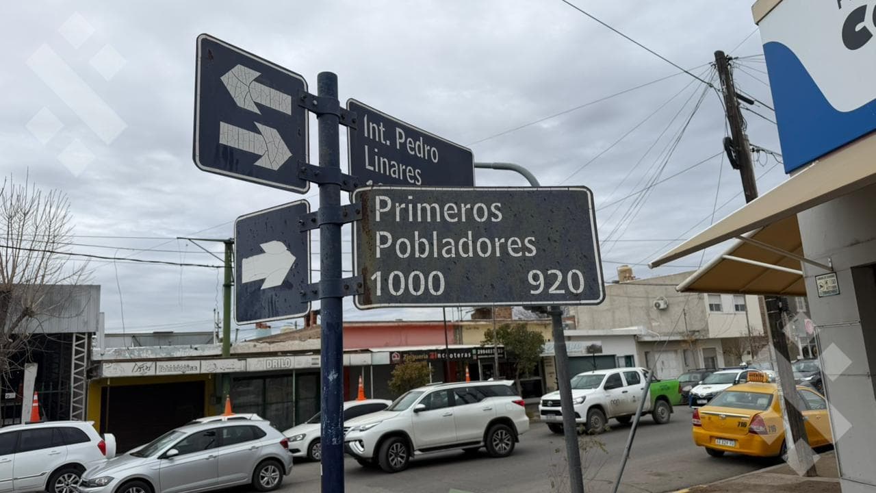 3-BEDROOM HOUSE COMMERCIAL SPACE - MARIANO MORENO NEIGHBORHOOD, NEUQUÉN