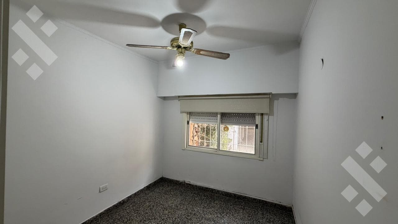 3-BEDROOM HOUSE COMMERCIAL SPACE - MARIANO MORENO NEIGHBORHOOD, NEUQUÉN