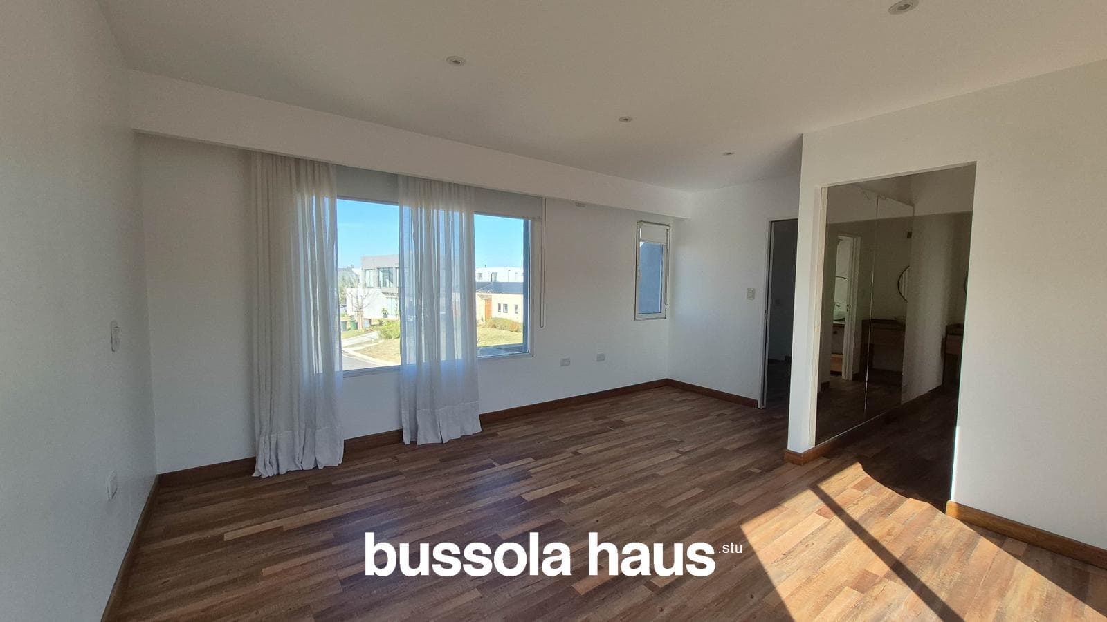 5-room house for sale with a pool in Acacias Puertos Escobar