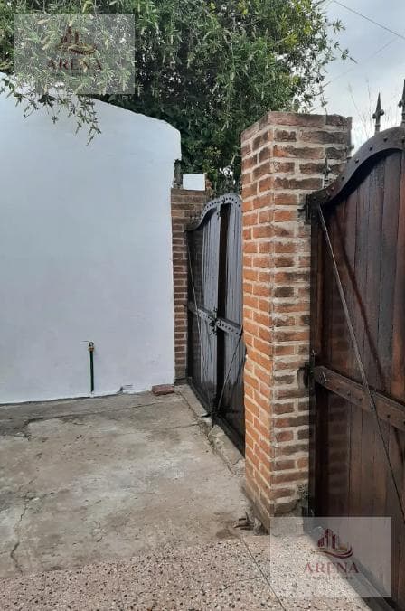 3-Room House for Sale, Eligible for a Mortgage, in Ituzaingó Norte