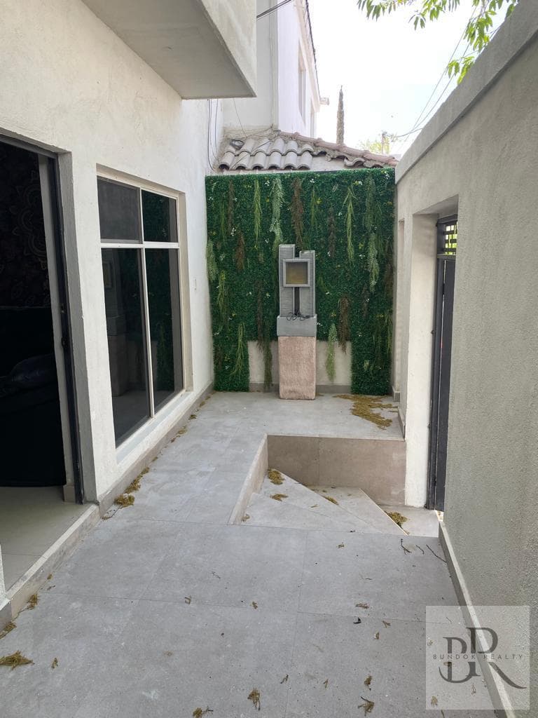 HOUSE FOR SALE ON AV. CORREGIDORA $7,990,000.00 - SAN PEDRO GARZA GARCIA