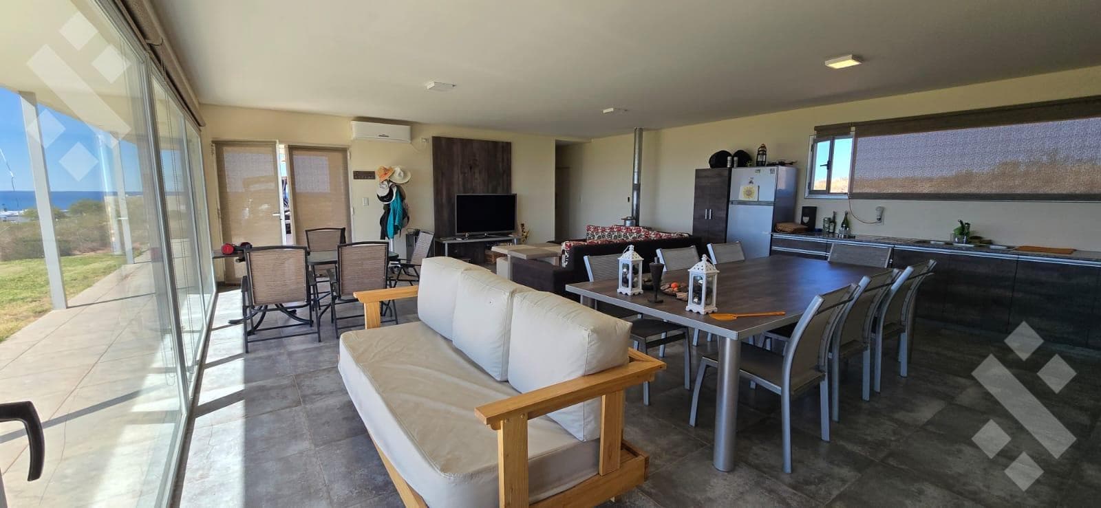 HOUSE FOR SALE: 2 BEDROOMS, LAKE MARI, MENUCO, LA PENINSULA