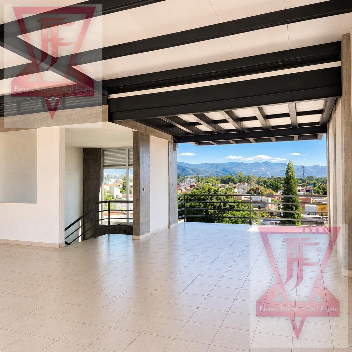 Office Building for Sale in Oaxaca City (3 levels, basement, terrace)