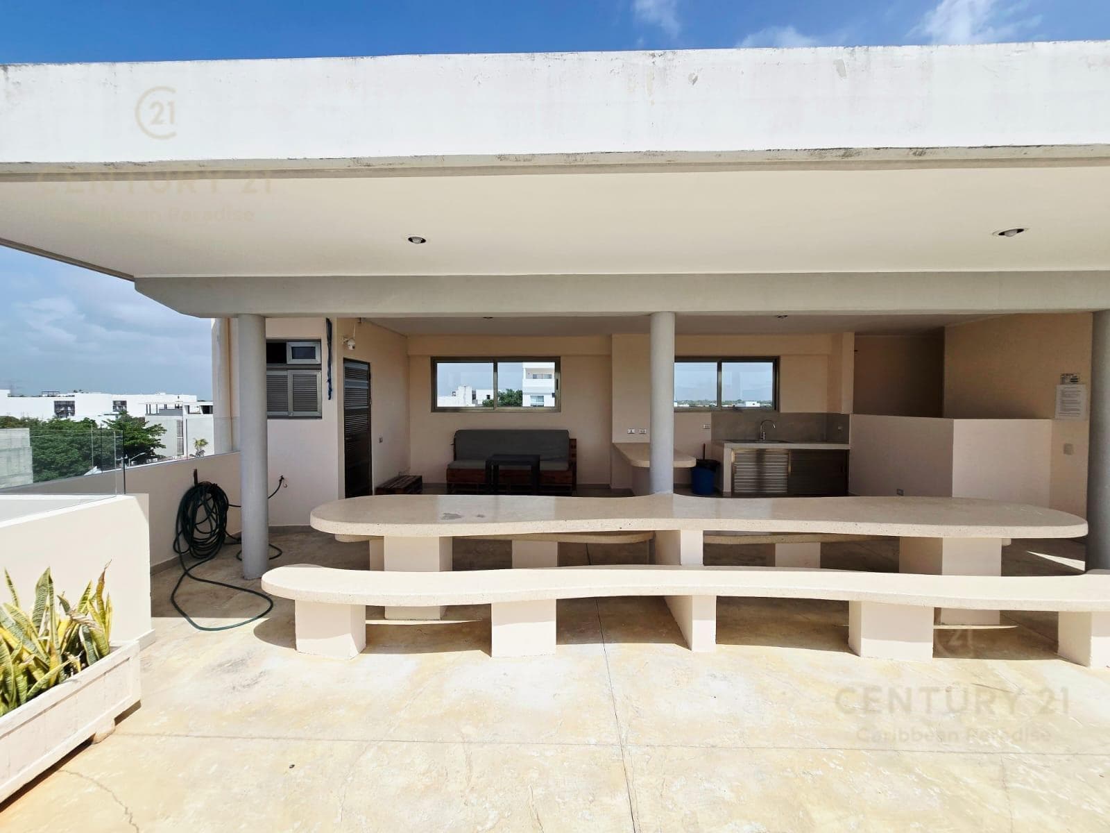 Ground-Floor Apartment for Sale with 2 Bedrooms | Downtown Playa del Carmen | P4621