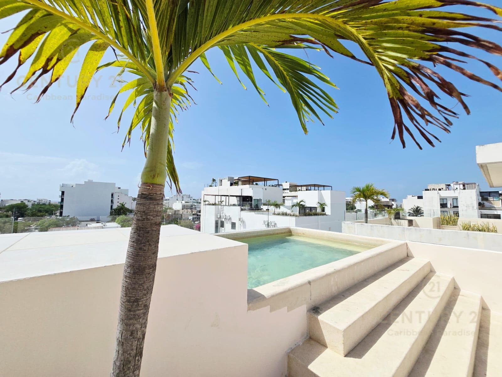 Ground-Floor Apartment for Sale with 2 Bedrooms | Downtown Playa del Carmen | P4621