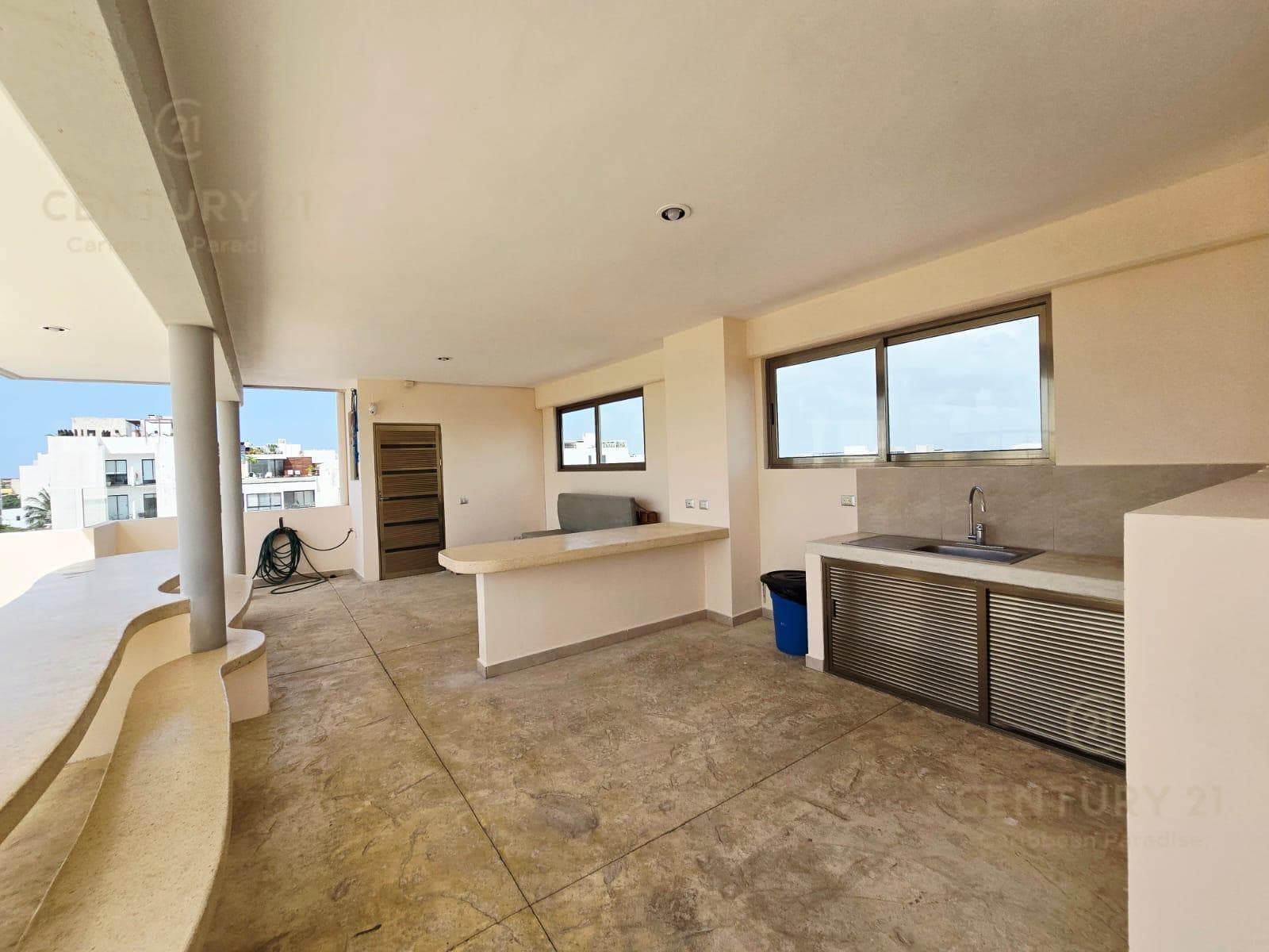Ground-Floor Apartment for Sale with 2 Bedrooms | Downtown Playa del Carmen | P4621