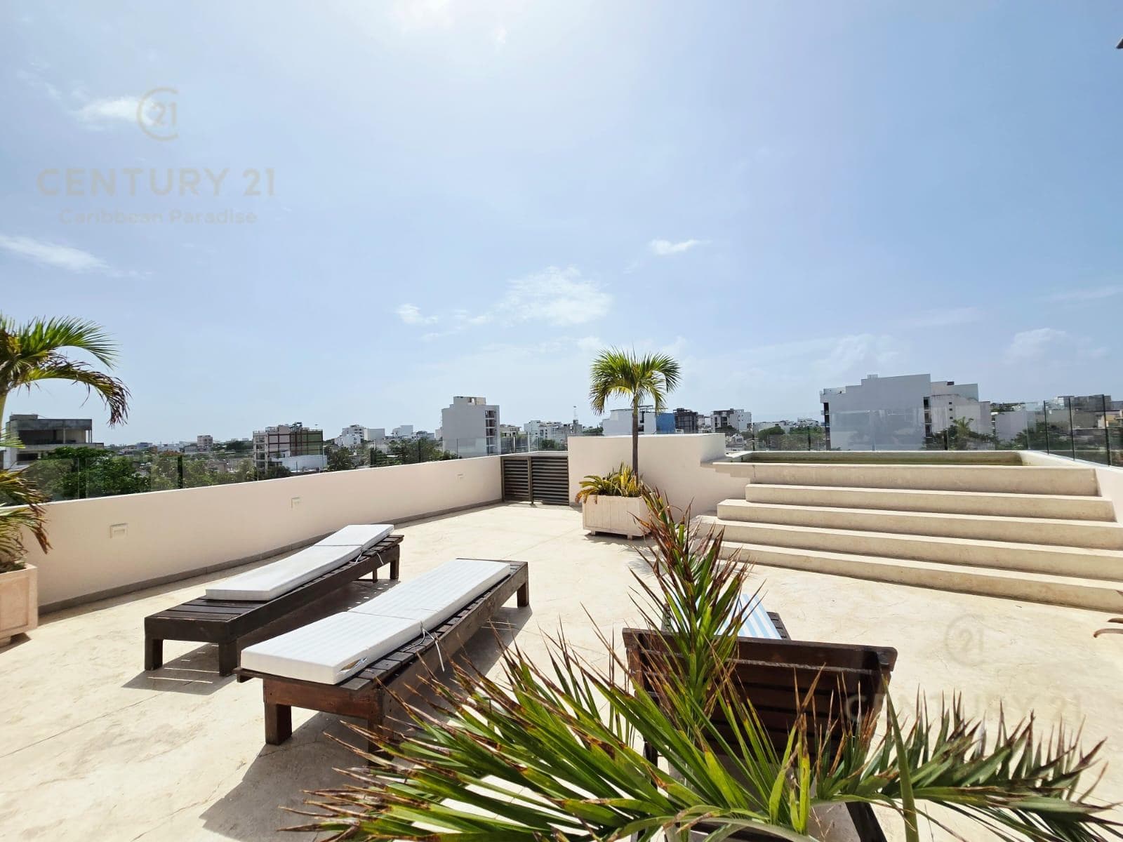 Ground-Floor Apartment for Sale with 2 Bedrooms | Downtown Playa del Carmen | P4621