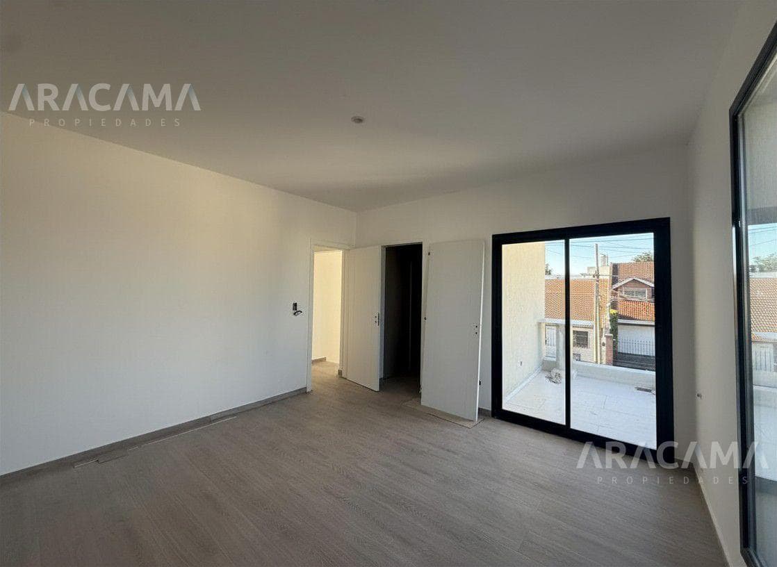 Duplex for Sale in Monte Grande