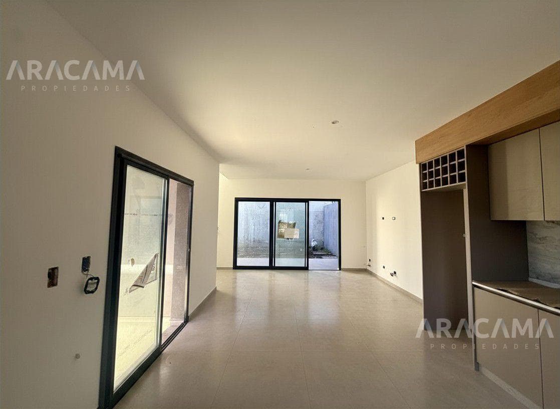 Duplex for Sale in Monte Grande