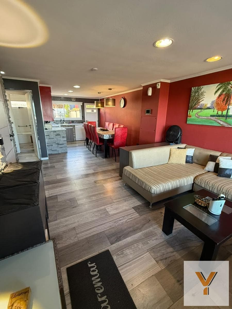 House for Rent - 4 Bedrooms, 4 Bathrooms - 300 meters - Mar del Plata